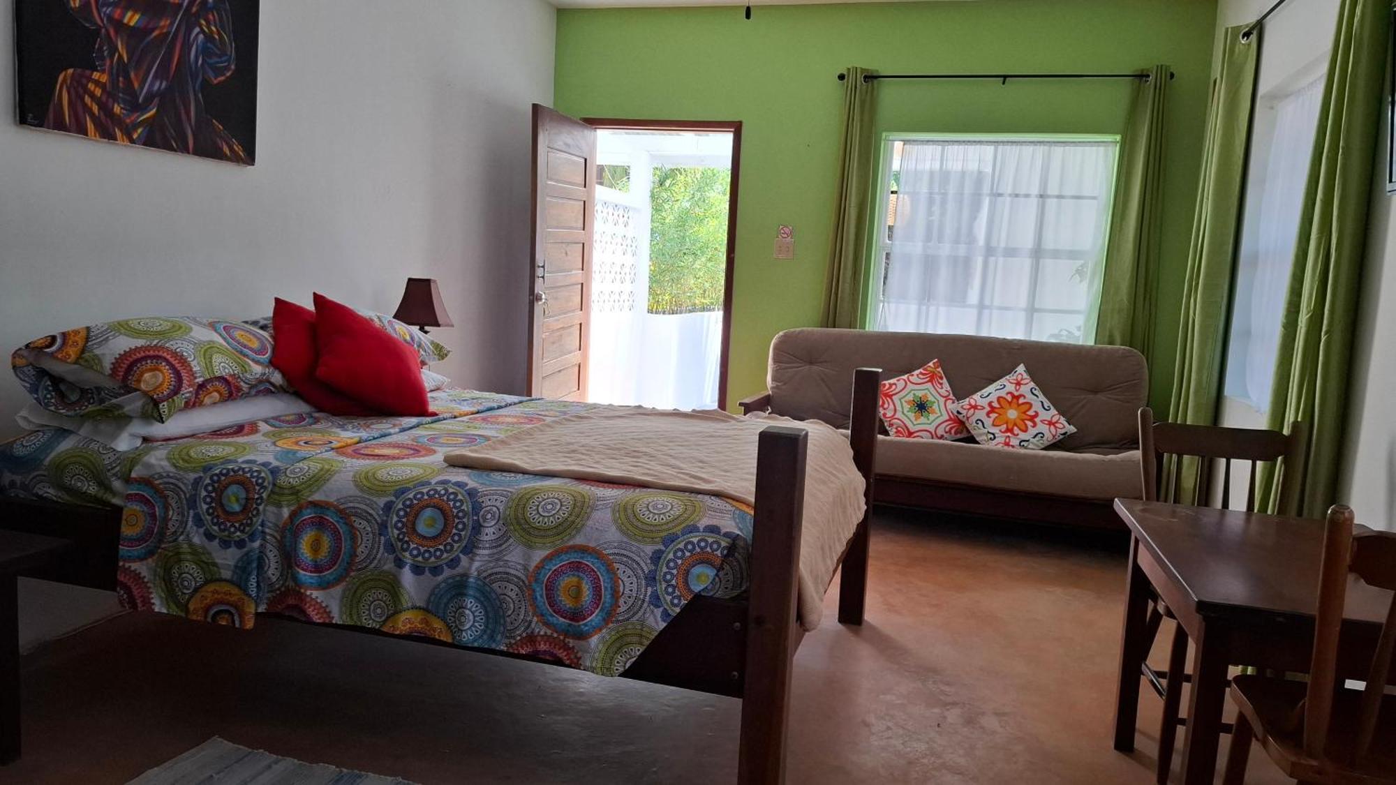 Amanda'S Place Green Studio - Pool And Tropical Garden Caye Caulker Dış mekan fotoğraf